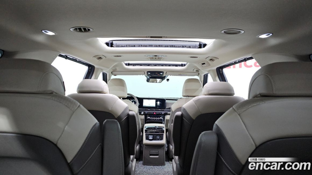 Kia Carnival 9-Seater Signature, 2023