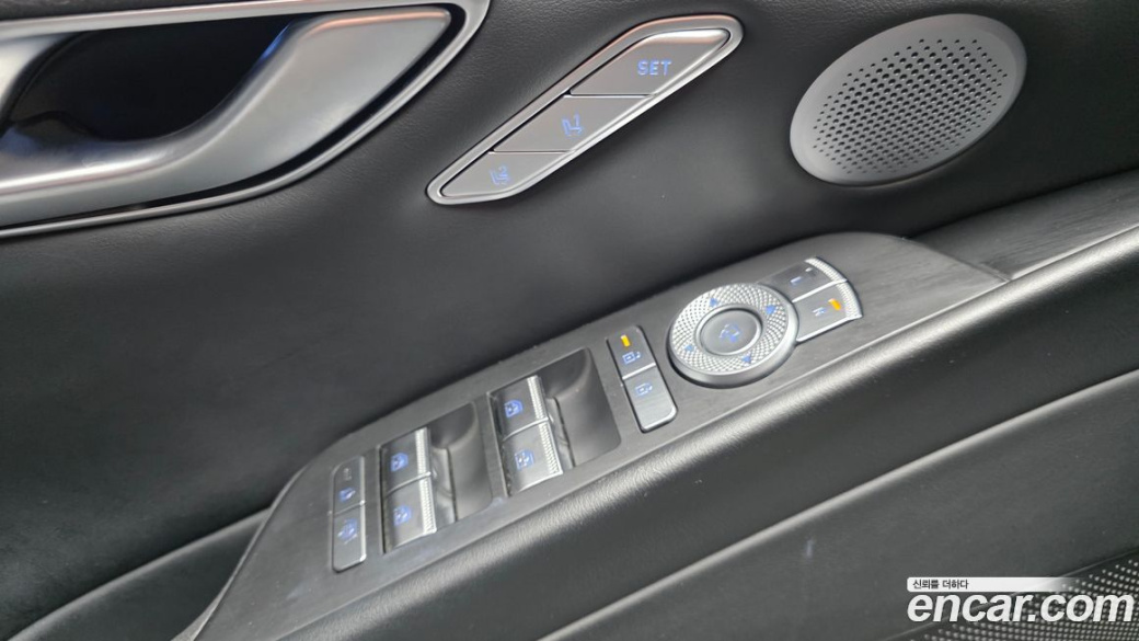 Genesis G80 Gasoline 2.5 Turbo AWD, 2025