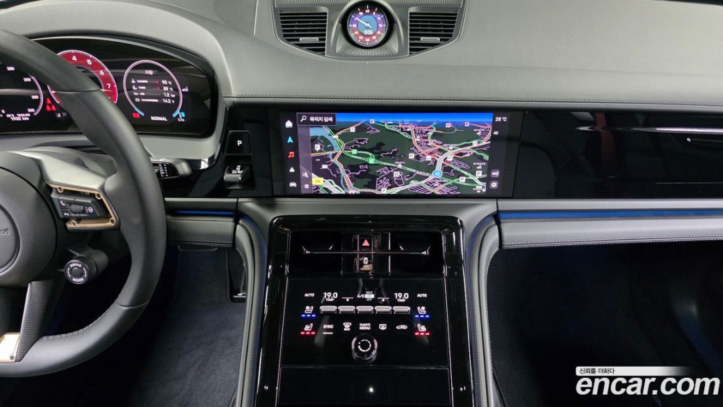Porsche Panamera 4.0 GTS, 2025