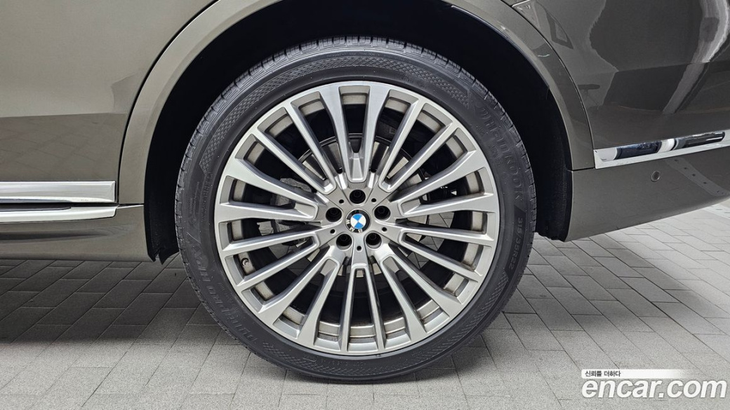 BMW X7 xDrive 40i Design Pure Excellence 6-Seater, 2023