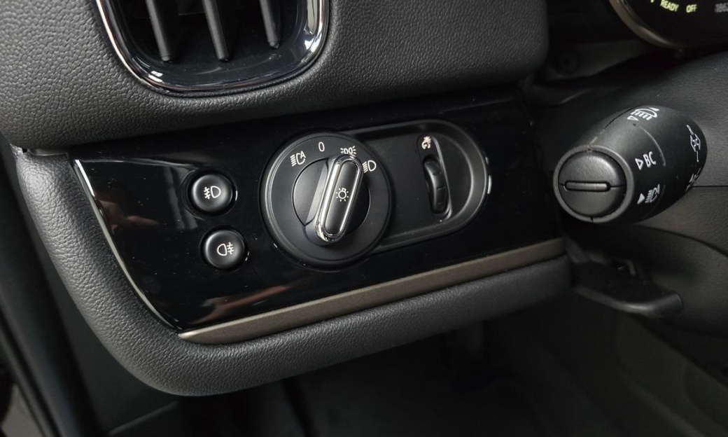 Mini Countryman Classic Plus Launch Pack, 2023