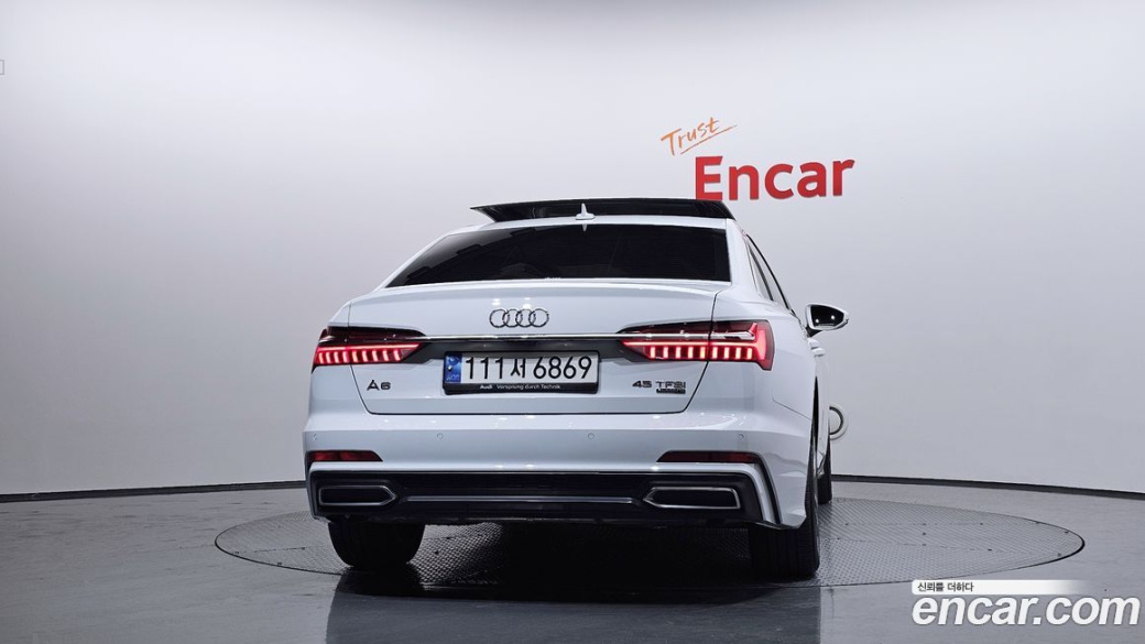 Audi A6 45 TFSI Quattro Premium, 2022