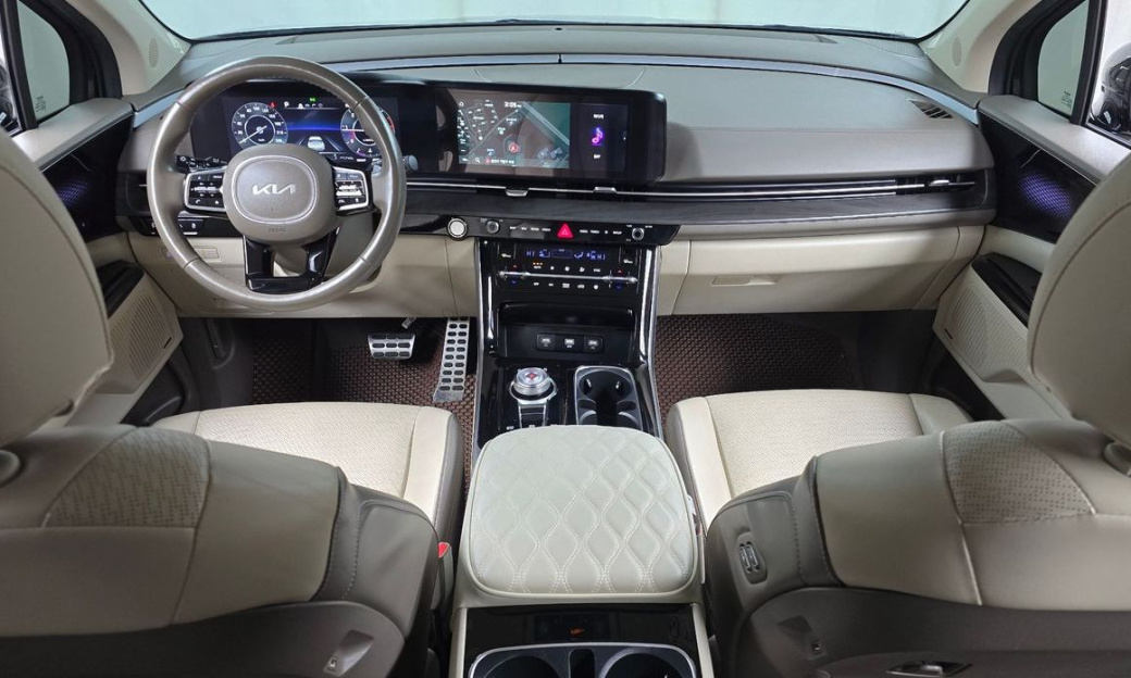 Kia Carnival 9-Seater Signature, 2023