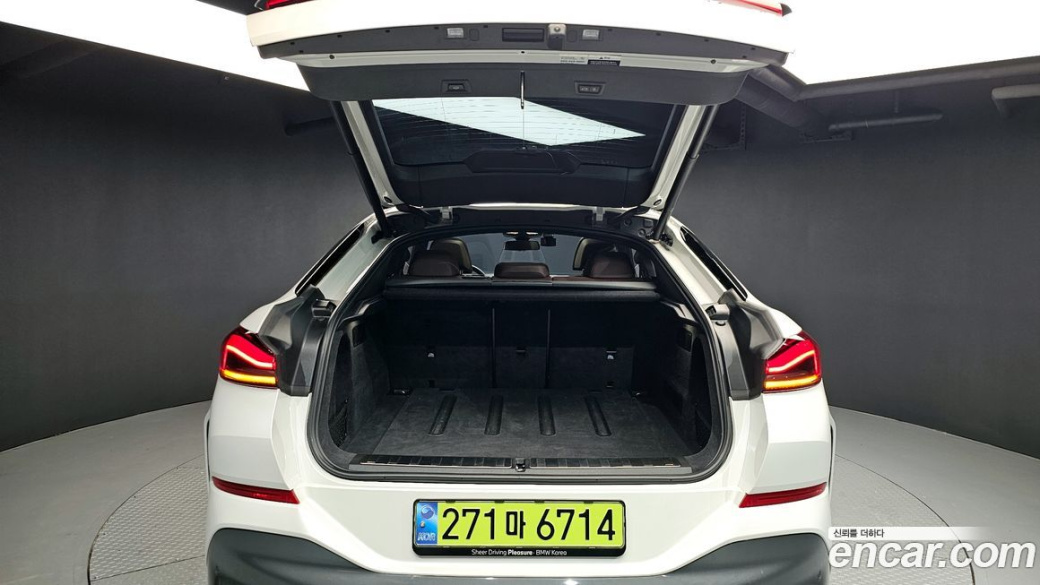 BMW X6 xDrive40i M Sport, 2025