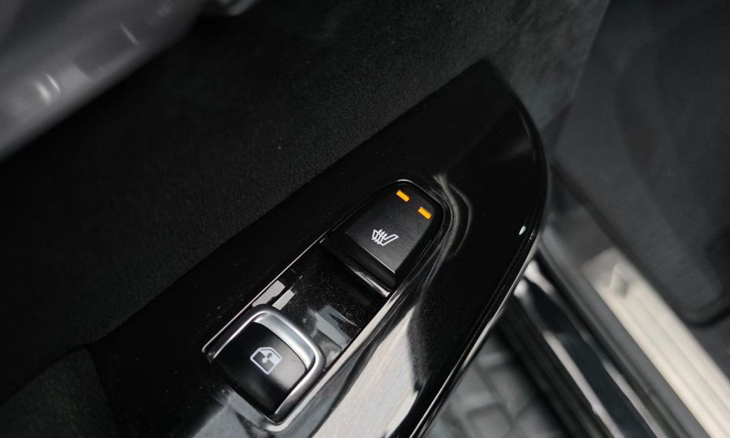 Kia Mohave Diesel 3.0 4WD 7-Seater, 2022