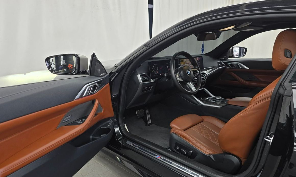 BMW 4-Series M440i xDrive Coupe, 2024
