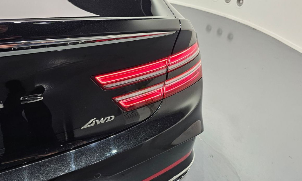 Genesis G80 Gasoline 2.5 Turbo AWD, 2025