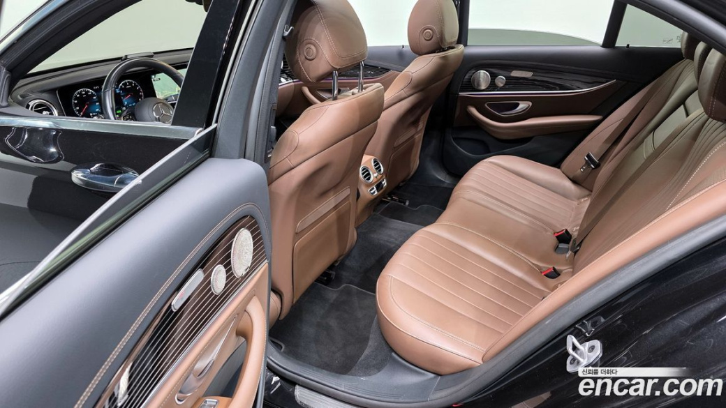 Mercedes-Benz E-Class E450 4MATIC Exclusive, 2022