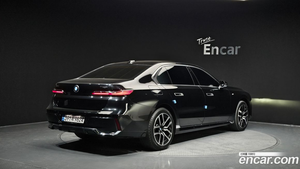 BMW 7-Series 740i xDrive M Sport, 2024