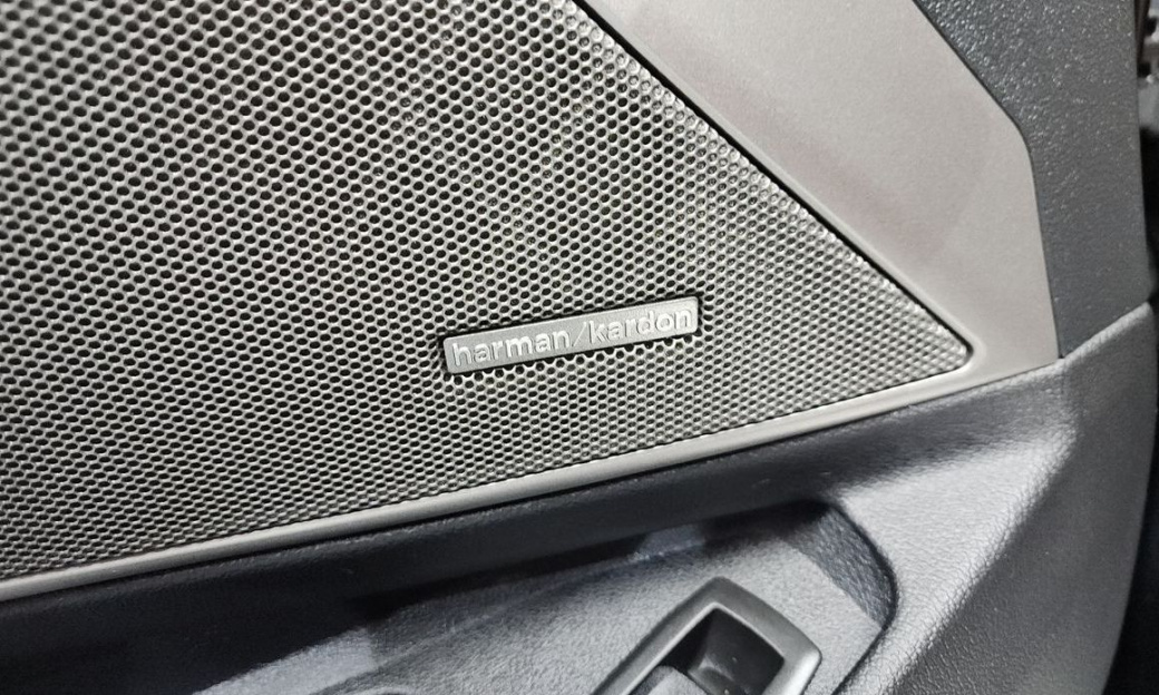 BMW 3-Series 320i M Sport, 2024