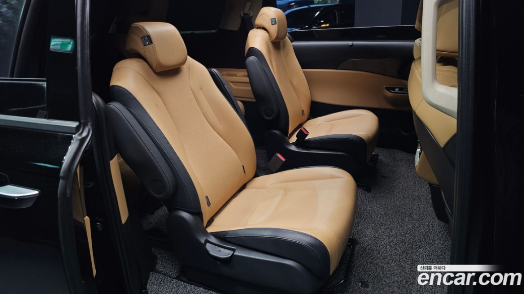 Kia Carnival 9-Seater Noblesse, 2023