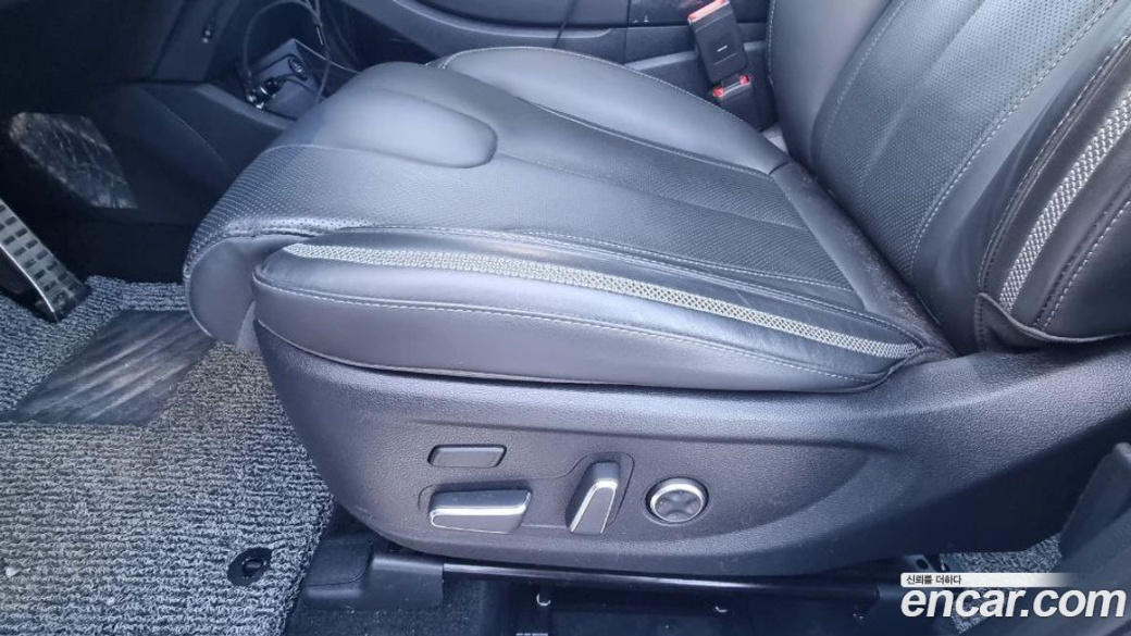 Hyundai Santafe Diesel 2.2 4WD, 2023