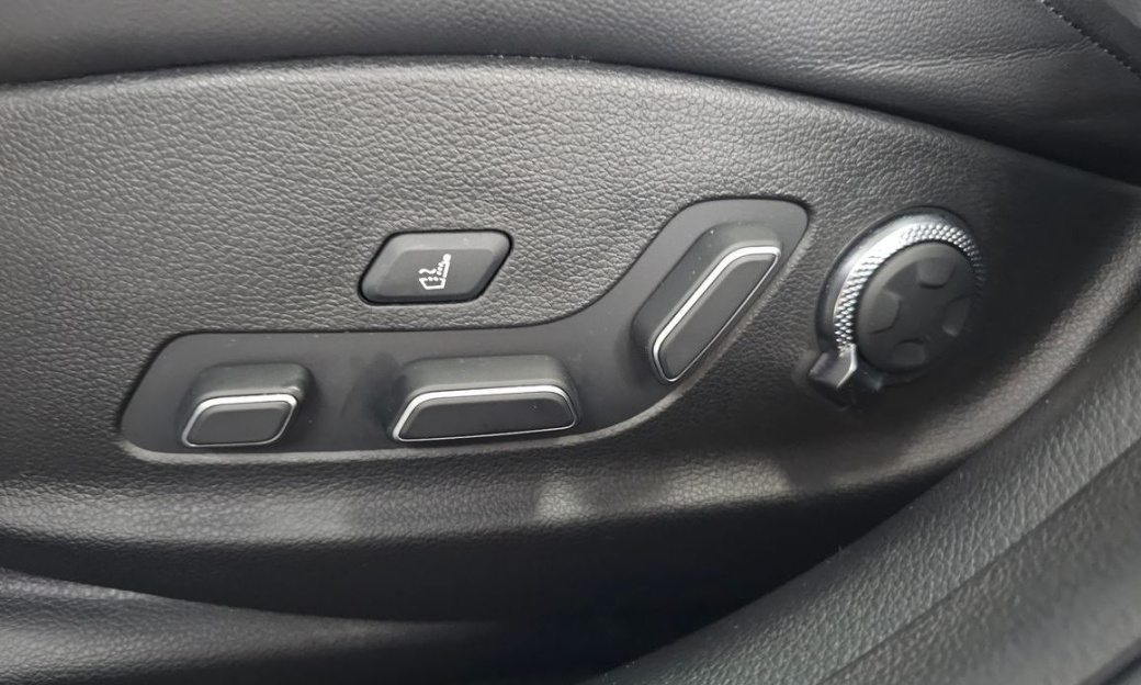 Genesis G80 Gasoline 2.5 Turbo 2WD, 2025