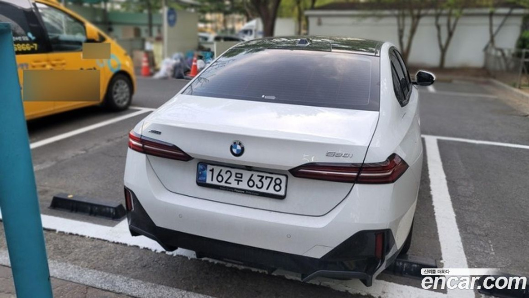 BMW 5-Series 530i xDrive M Sport, 2024