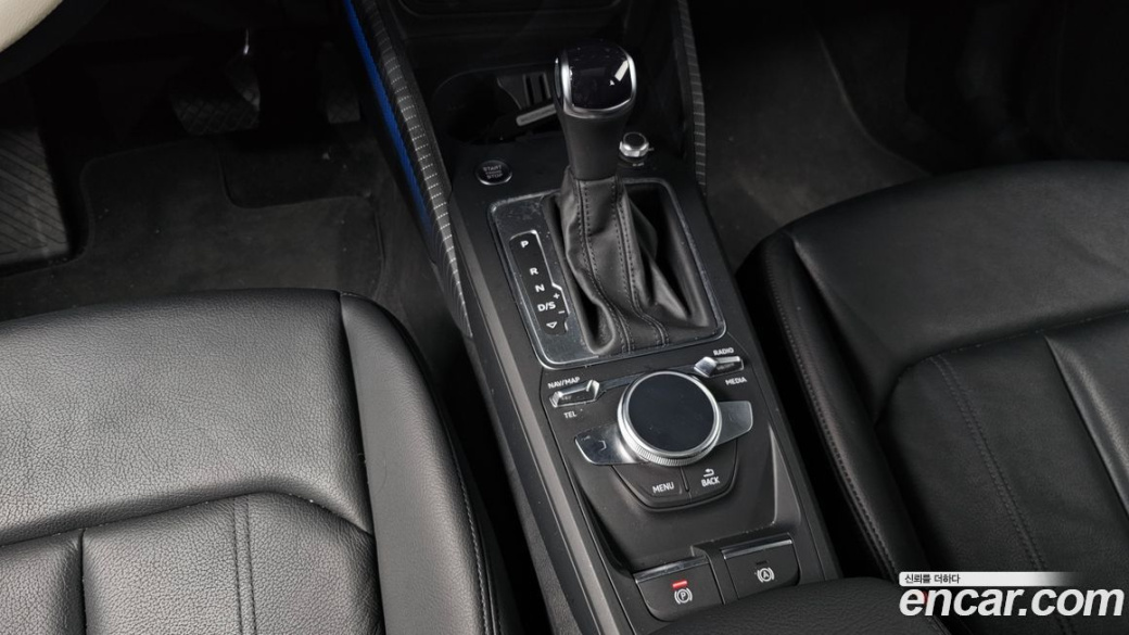 Audi Q2 35 TDI Premium, 2023