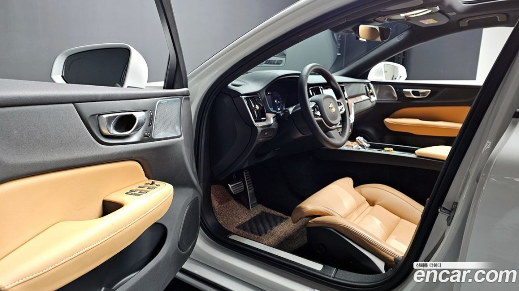Volvo S60 B5 Ultimate Bright, 2024