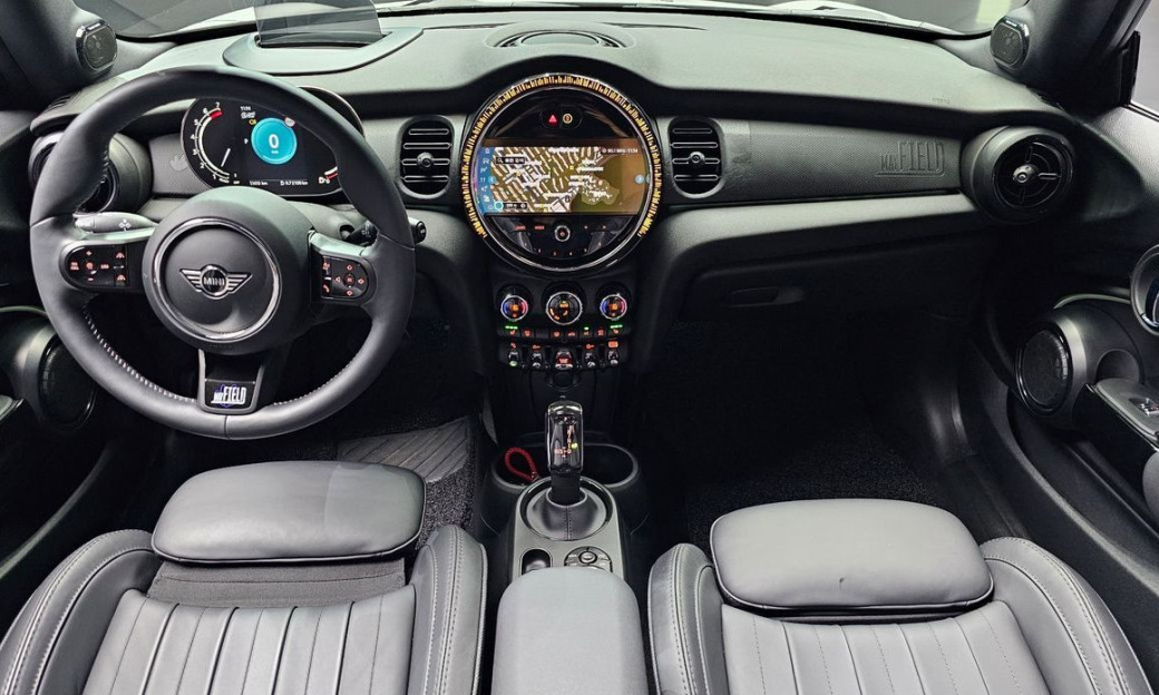 Mini Cooper Mayfield Edition, 2024