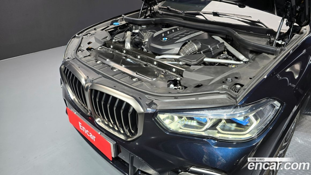 BMW X5 M50i, 2021