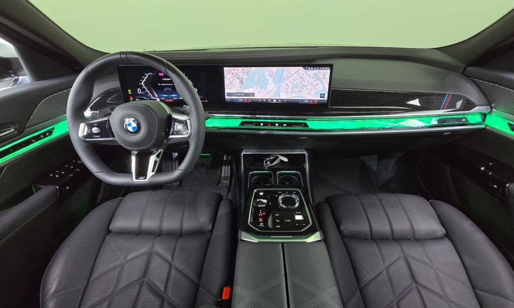 BMW 7-Series 740d xDrive M Sport, 2025