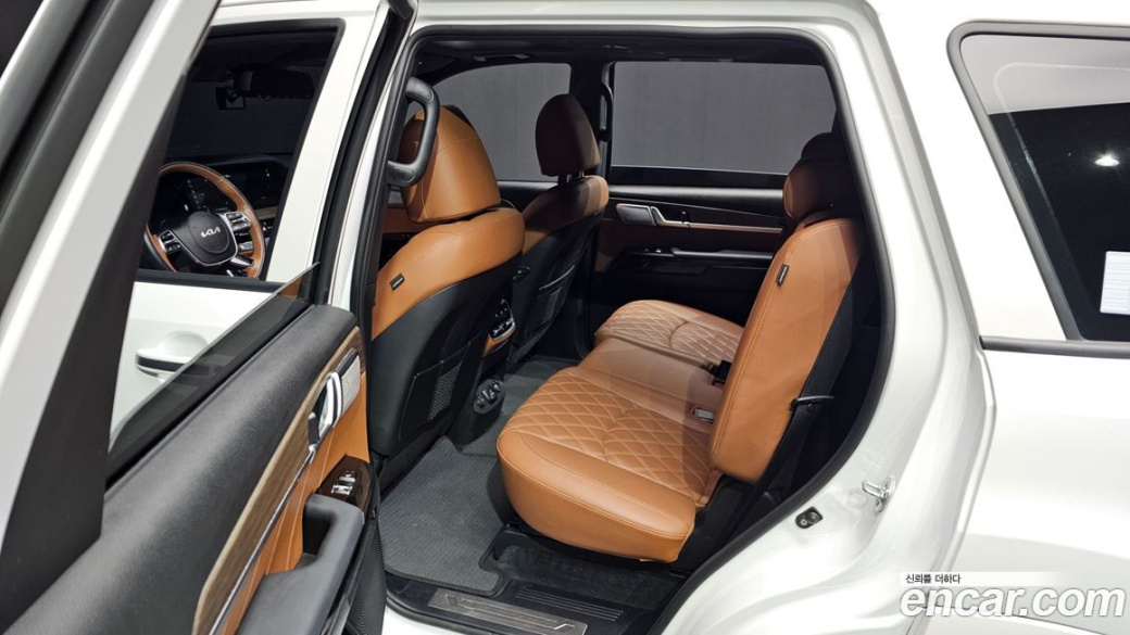 Kia Mohave Diesel 3.0 4WD 7-Seater, 2022