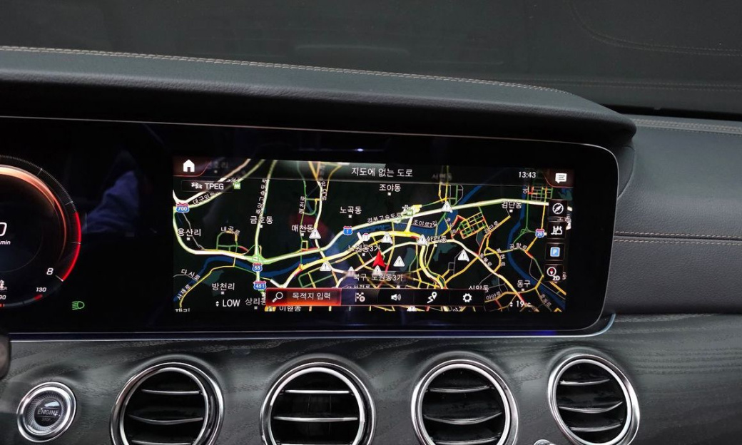Mercedes-Benz E-Class E250 AMG Line, 2023