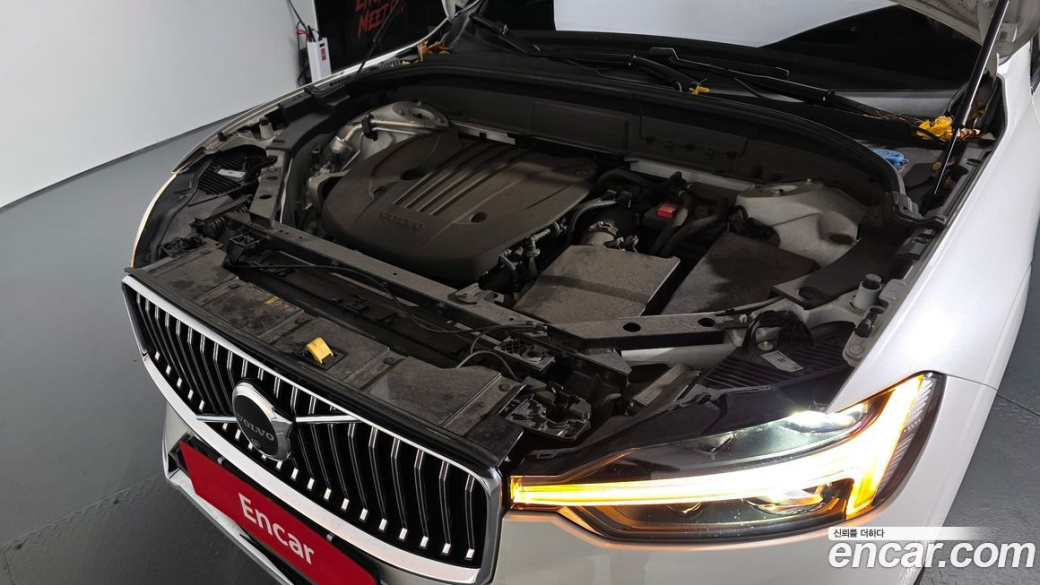 Volvo XC60 B5 Inscription, 2022
