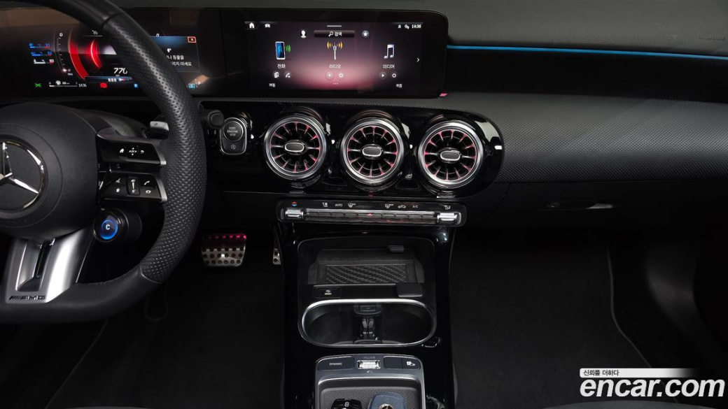 Mercedes-Benz A-Class AMG A35 4MATIC Sedan, 2024