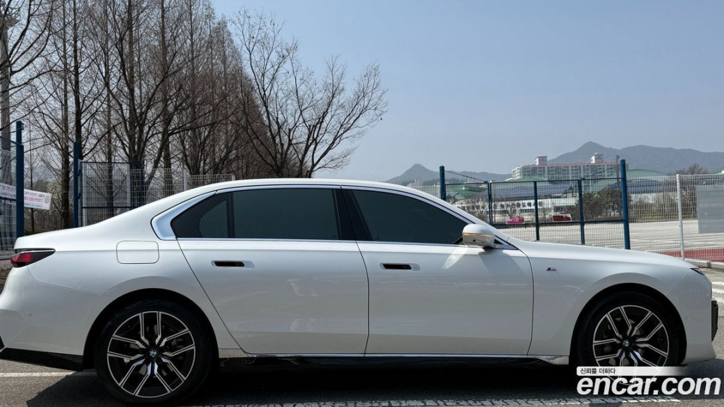 BMW 7-Series 740d xDrive M Sport, 2024