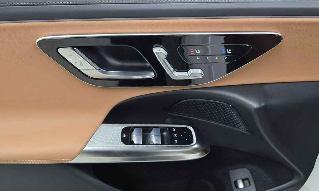 Mercedes-Benz E-Class E200 AMG Line, 2026