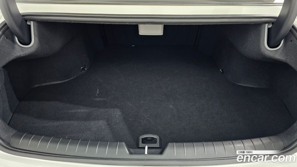 Hyundai Grandeur 2,5 Gasoline 2WD, 2023
