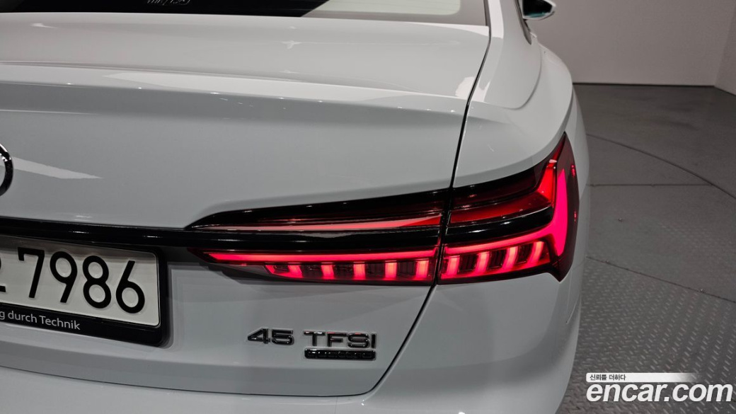 Audi A6 45 TFSI Quattro Premium, 2023