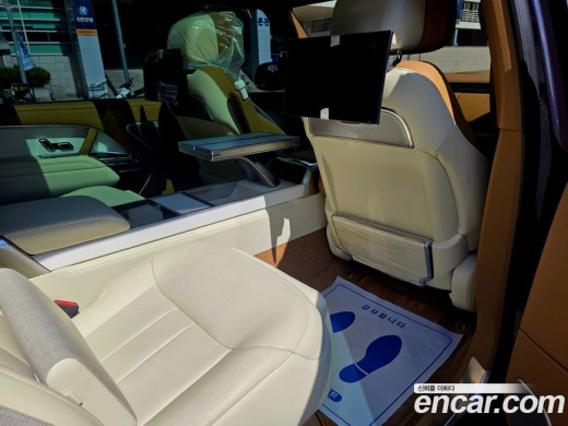 Land Rover Range Rover P530 SV Long Wheel Base, 2023