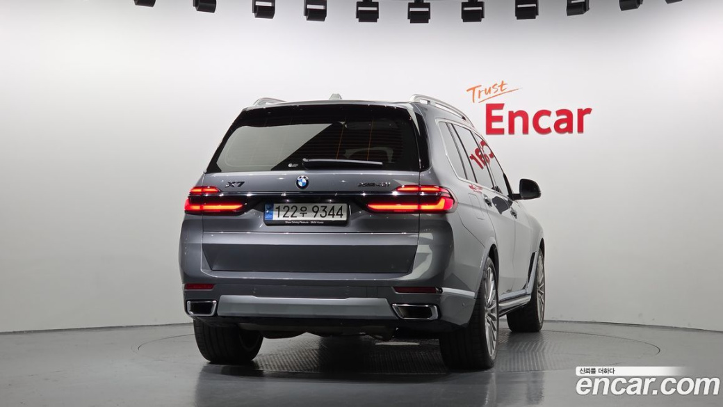 BMW X7 xDrive 40i Design Pure Excellence 6-Seater, 2023
