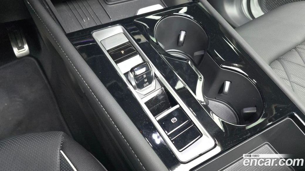 Volkswagen Atlas 2.0 TSI R-LINE 6-Seater, 2025