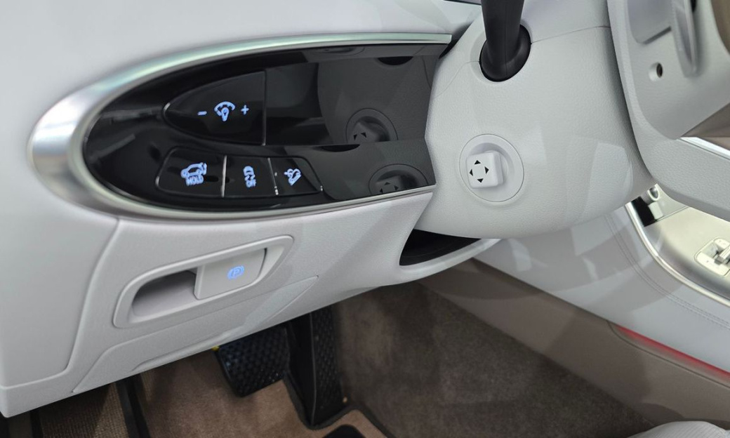 Genesis GV70 2.5T Gasoline 2WD, 2025