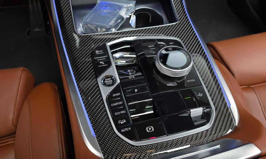 BMW X7 xDrive 40d M Sport 6STR, 2025