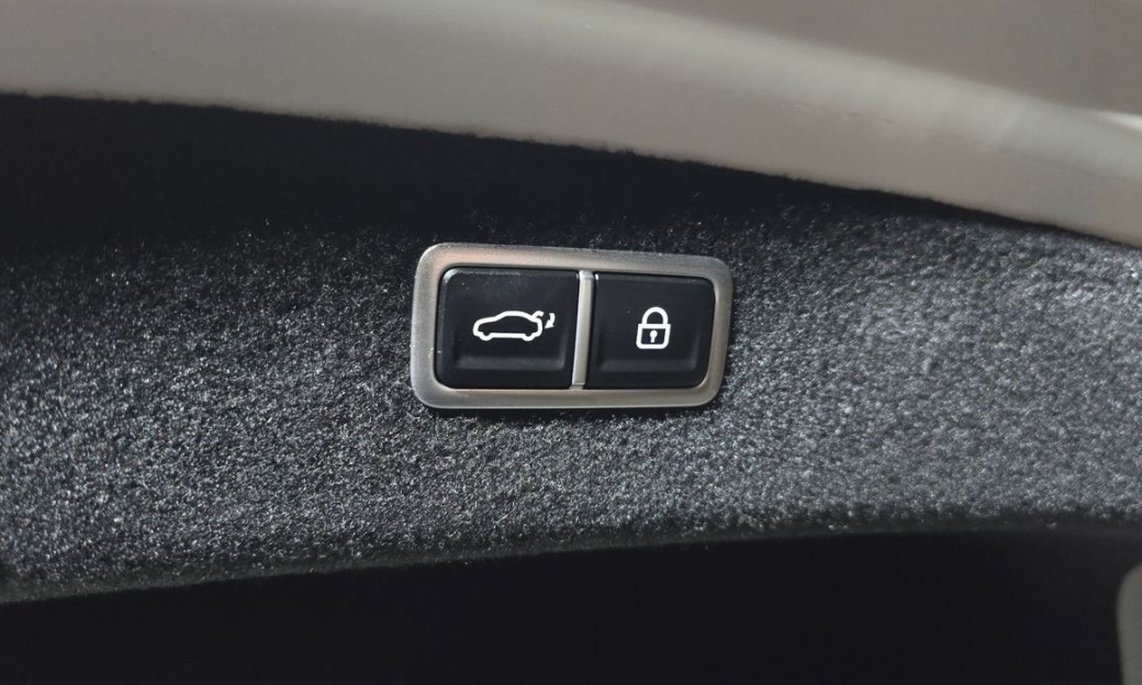 Genesis G80 Gasoline 2.5 Turbo AWD, 2024