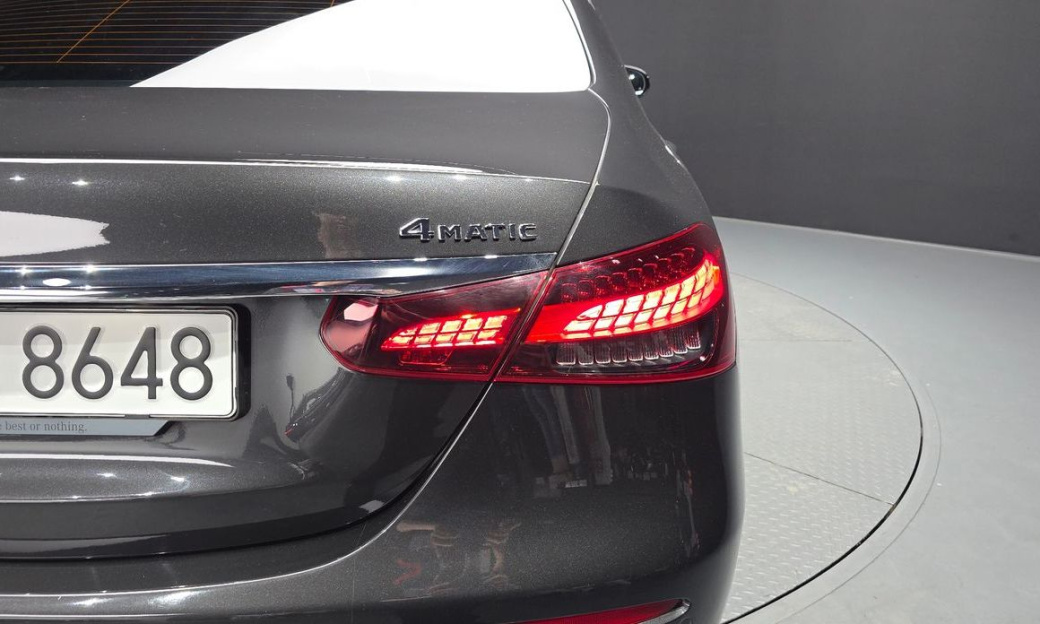 Mercedes-Benz E-Class E350 4MATIC Exclusive, 2023