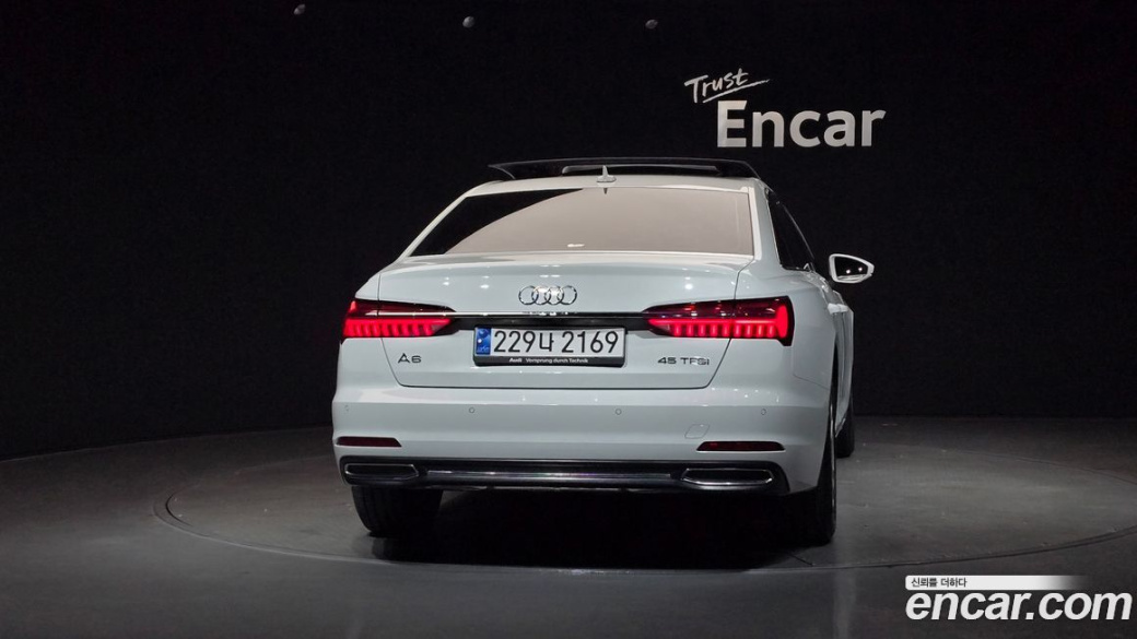 Audi A6 45 TFSI, 2023