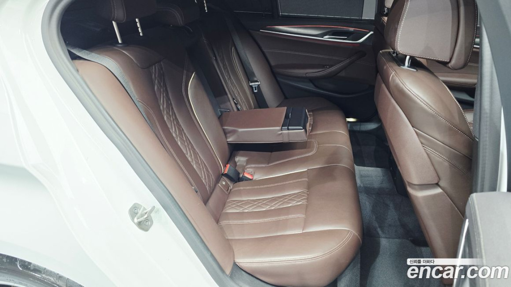 BMW 5-Series 523d M Sport, 2023