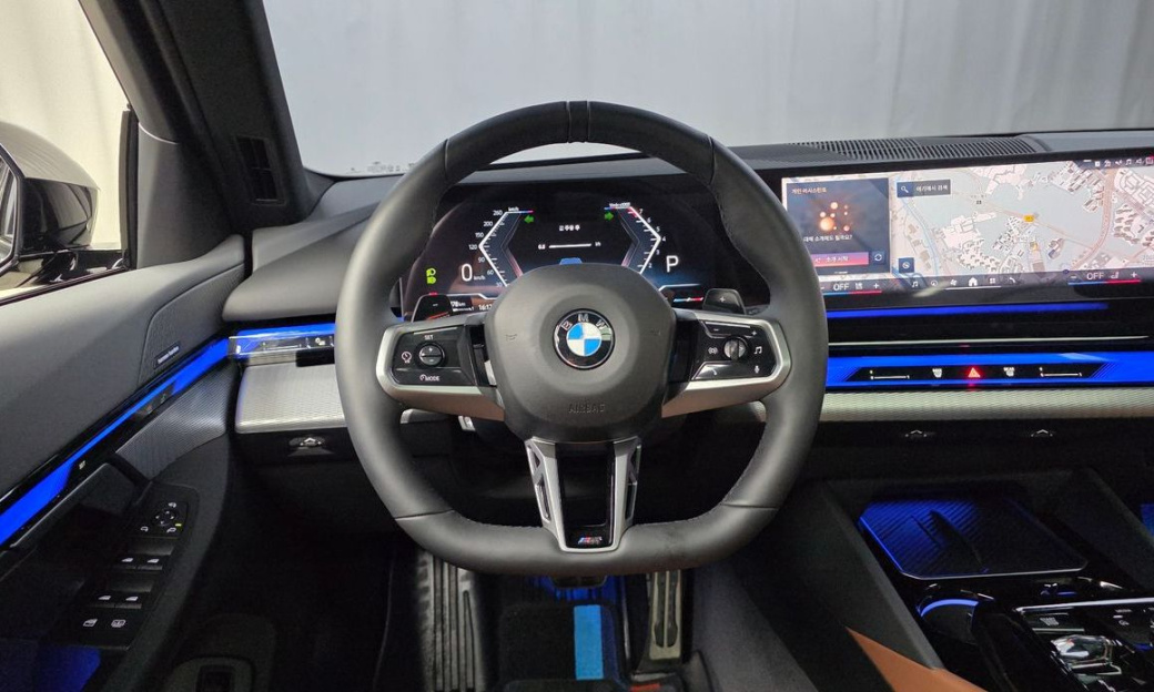BMW 5-Series 530i xDrive M Sport, 2025