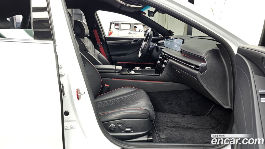 Genesis G80 Gasoline 2.5 Turbo 2WD, 2025