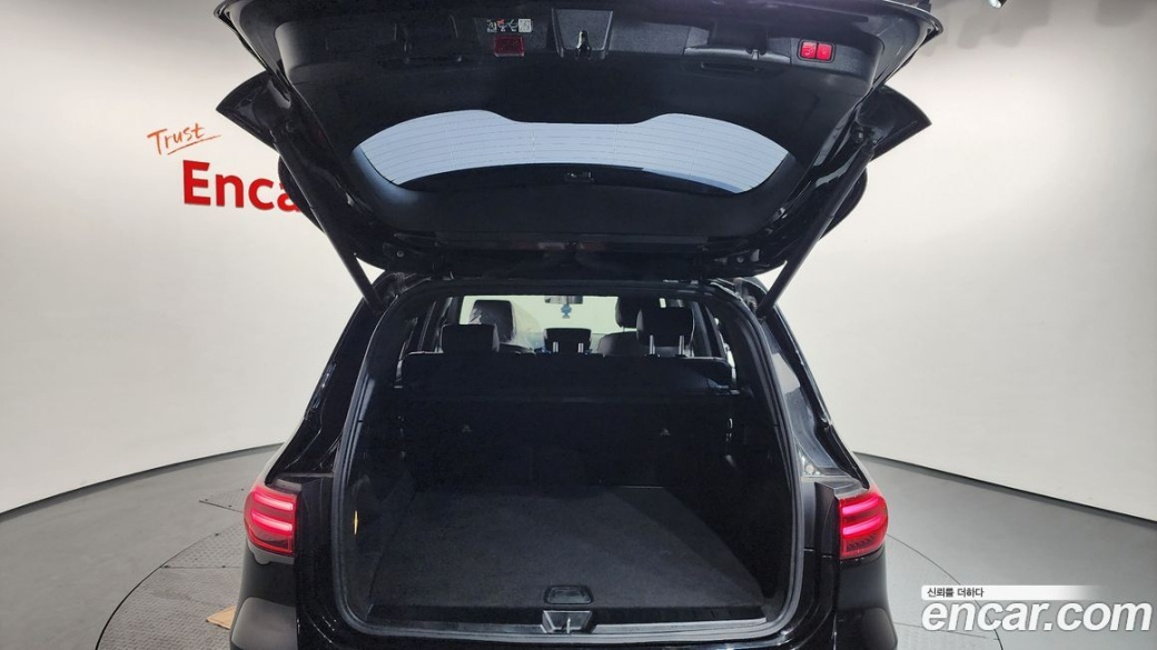 Mercedes-Benz GLB-Class GLB200 d, 2024