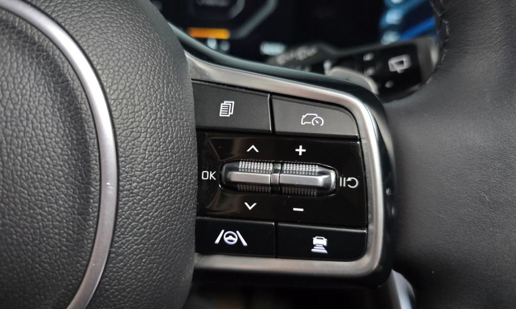 Kia Carnival 9-Seater Noblesse, 2024
