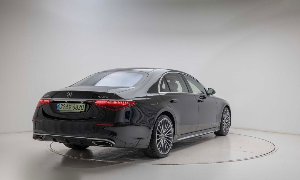 Mercedes-Benz S-Class S500 4MATIC, 2026
