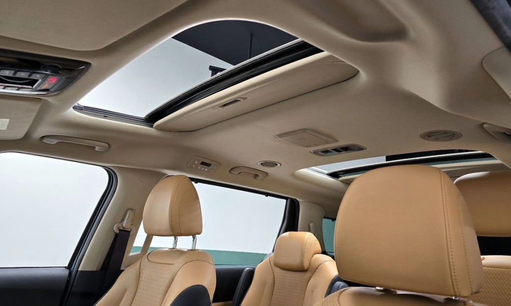 Kia Carnival 9-Seater Signature, 2023
