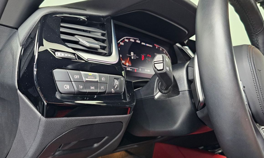 BMW Z4 M40i, 2025