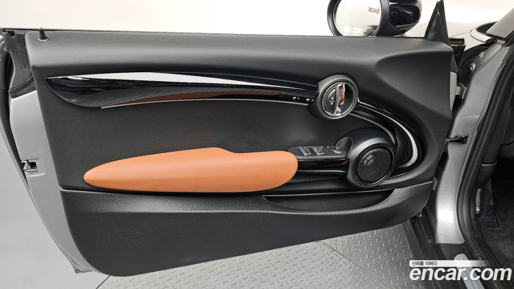 Mini Cooper Convertible Classic, 2024