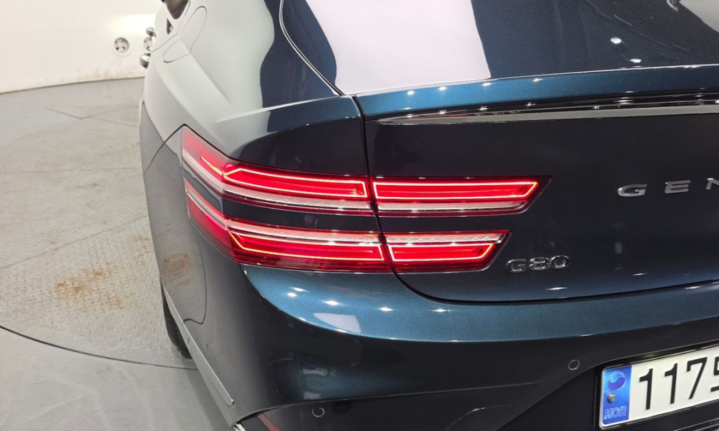 Genesis G80 Gasoline 2.5 Turbo AWD, 2025