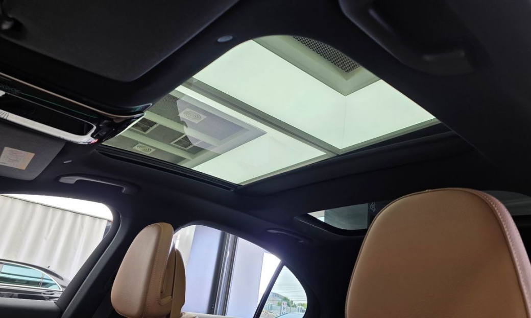 Mercedes-Benz E-Class E300 4MATIC Exclusive, 2024
